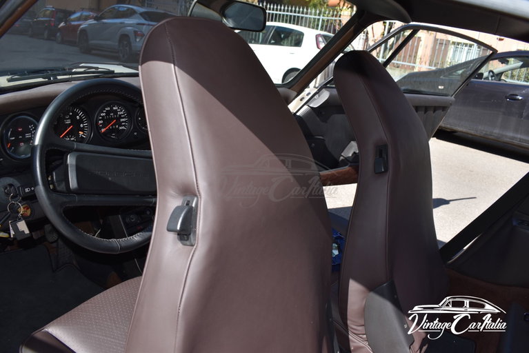 Porsche 911 Turbo 3.3