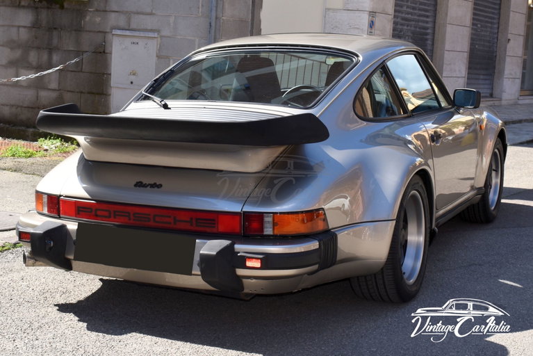 Porsche 911 Turbo 3.3