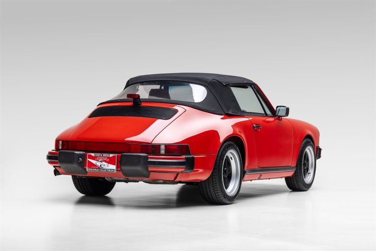 Porsche 911 Carrera 3.2