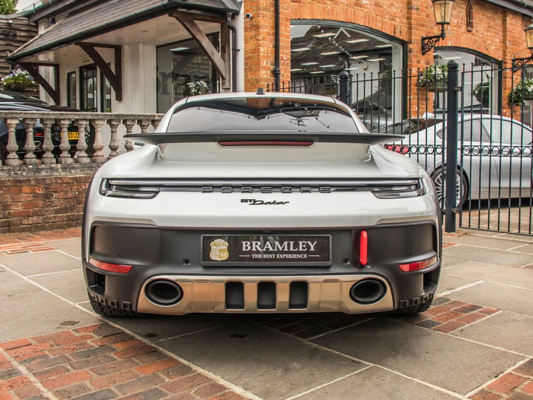 Porsche 911 Dakar