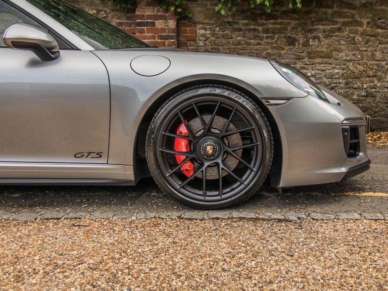 Porsche 991.2 Carrera GTS