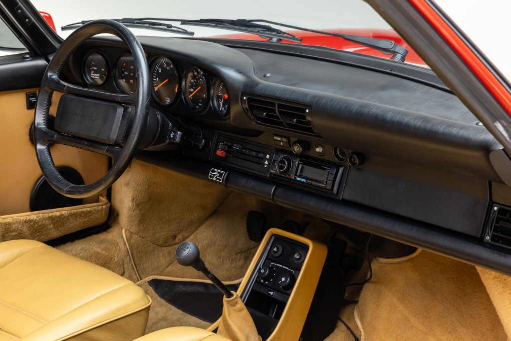 Porsche 911 Carrera 3.2