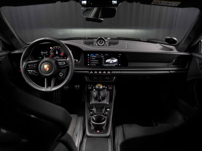 Porsche 992 GT3 Touring