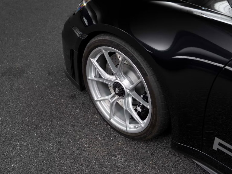 Porsche 992 GT3 Touring