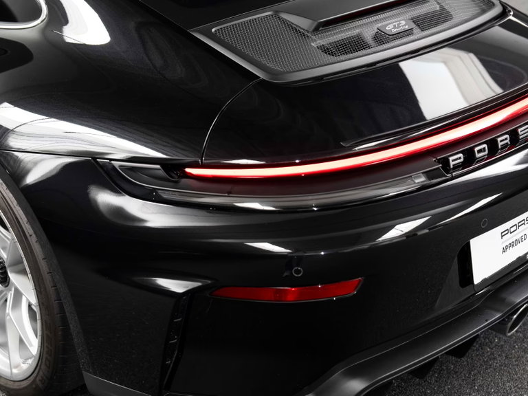 Porsche 992 GT3 Touring