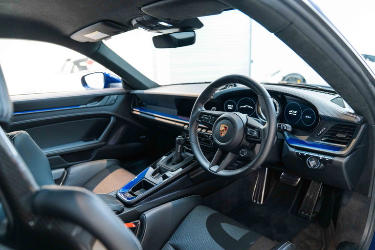 Porsche 992 GT3 Touring