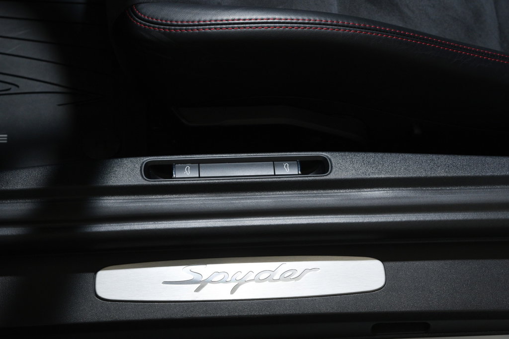 Porsche 981 Boxster Spyder