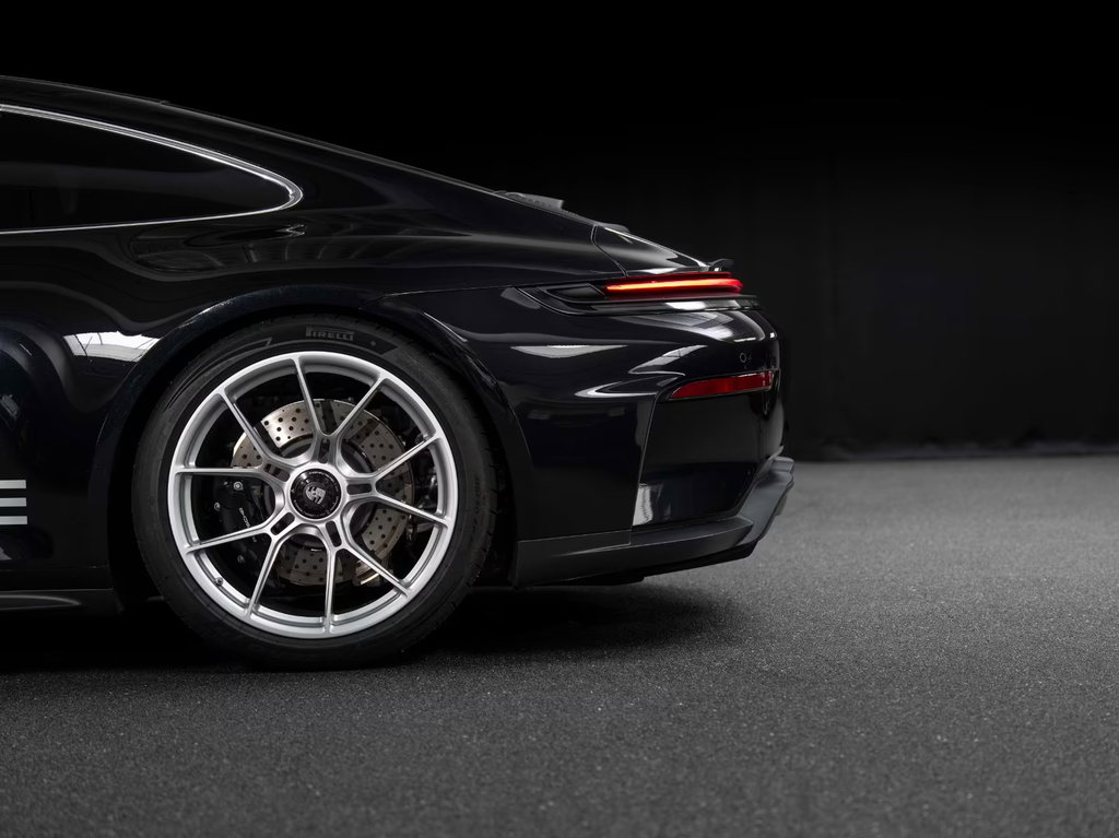 Porsche 992 GT3 Touring