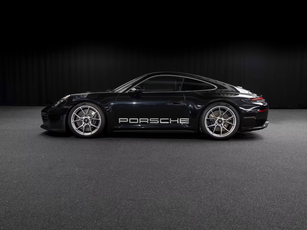 Porsche 992 GT3 Touring