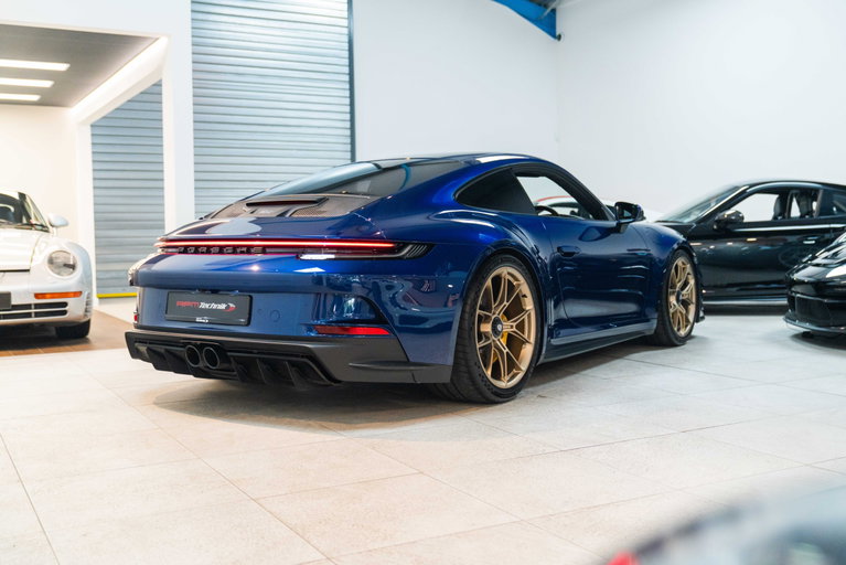 Porsche 992 GT3 Touring