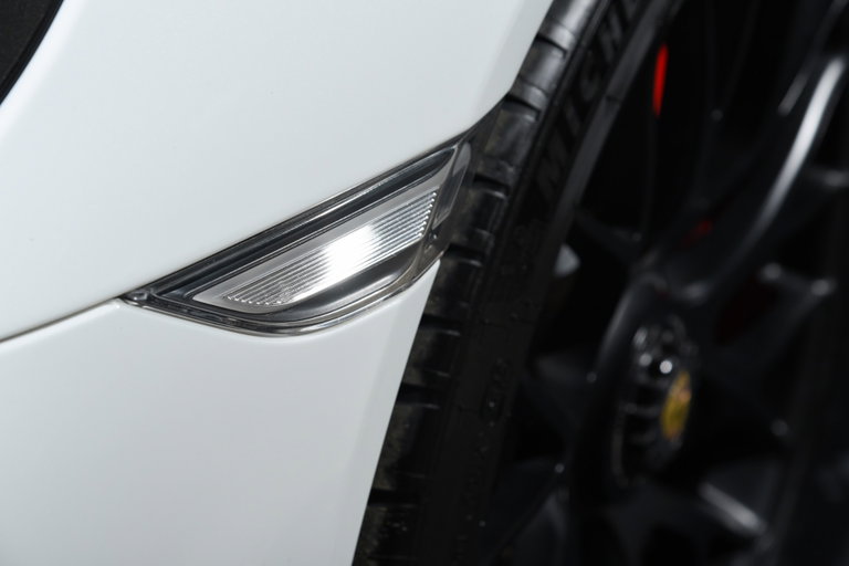 Porsche 991 Carrera GTS