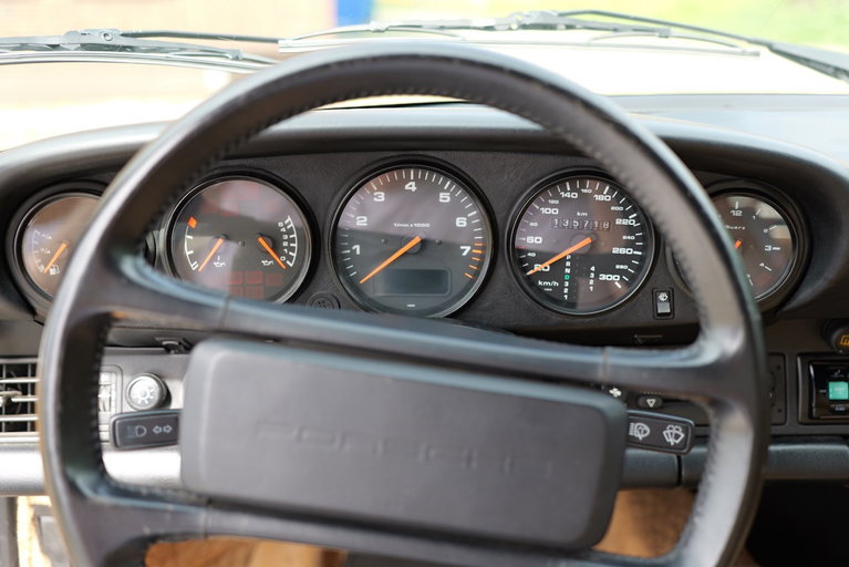 Porsche 964 Carrera 2