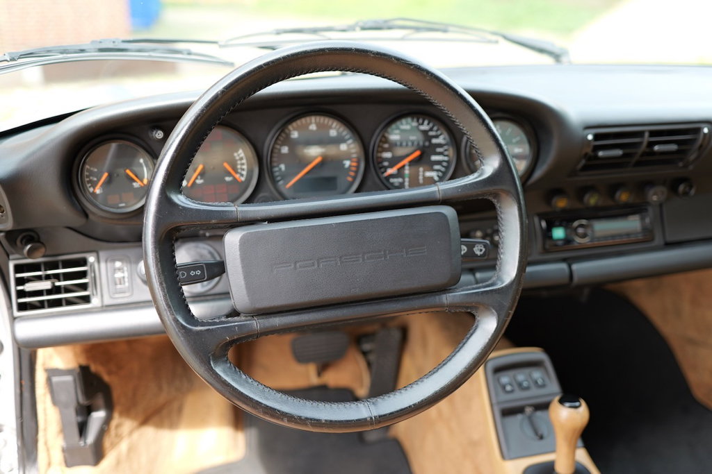 Porsche 964 Carrera 2