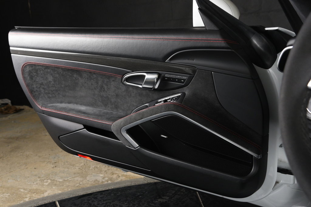 Porsche 991 Carrera GTS