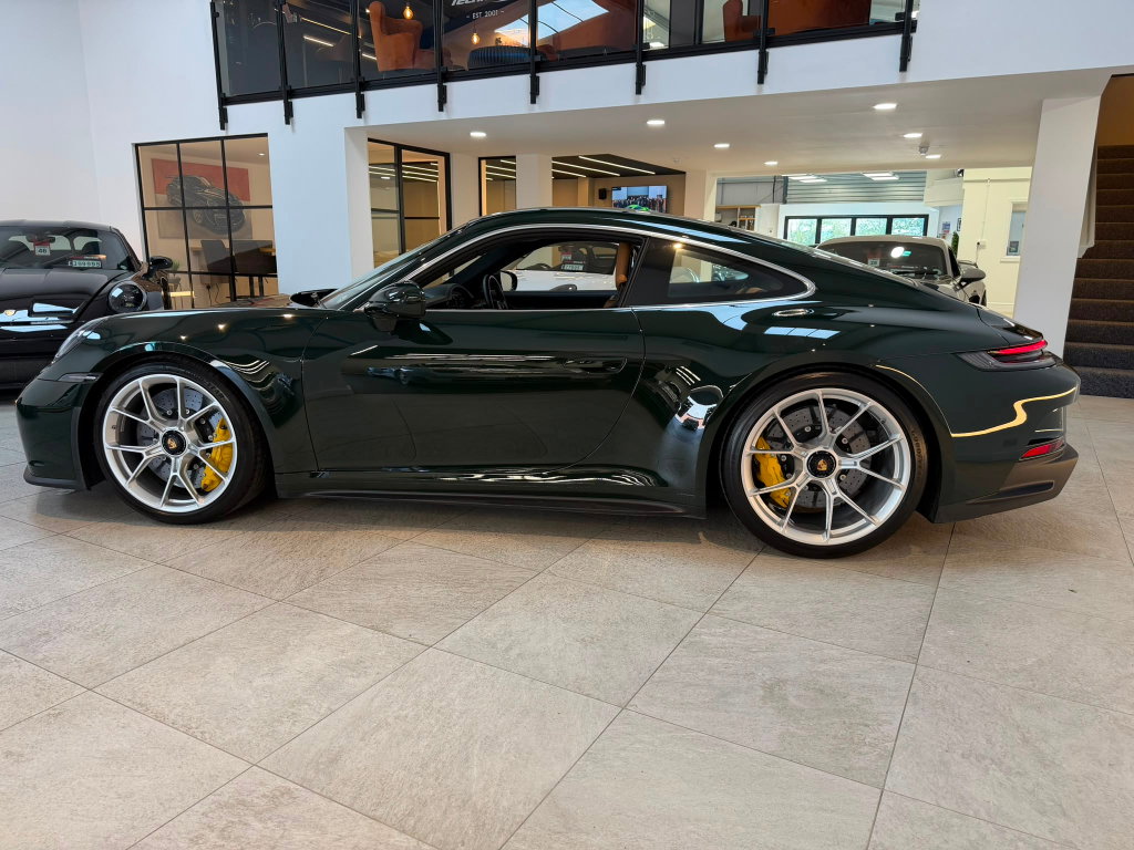 Porsche 992 GT3 Touring