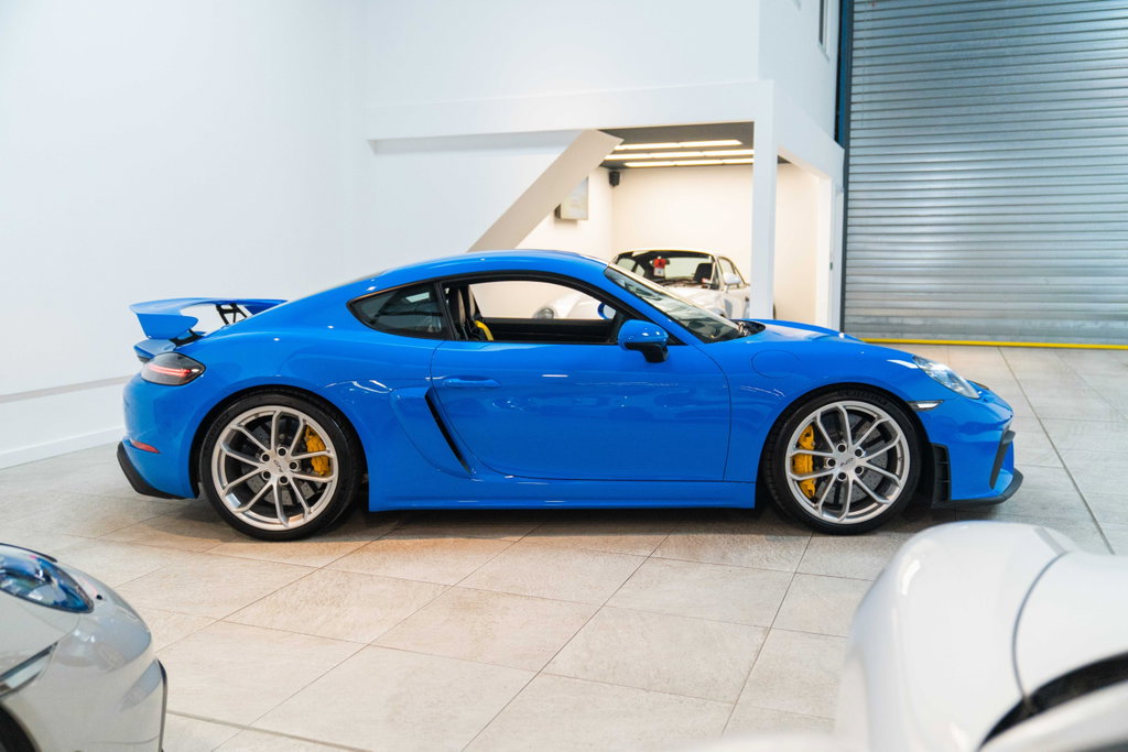 Porsche 718 Cayman GT4