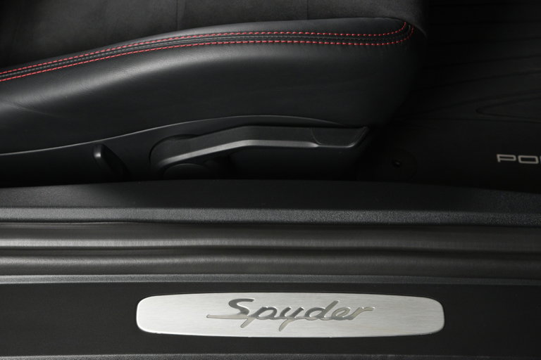 Porsche 981 Boxster Spyder