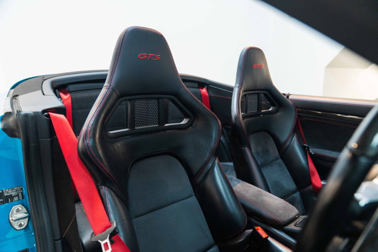 Porsche 991.2 Carrera 4 GTS