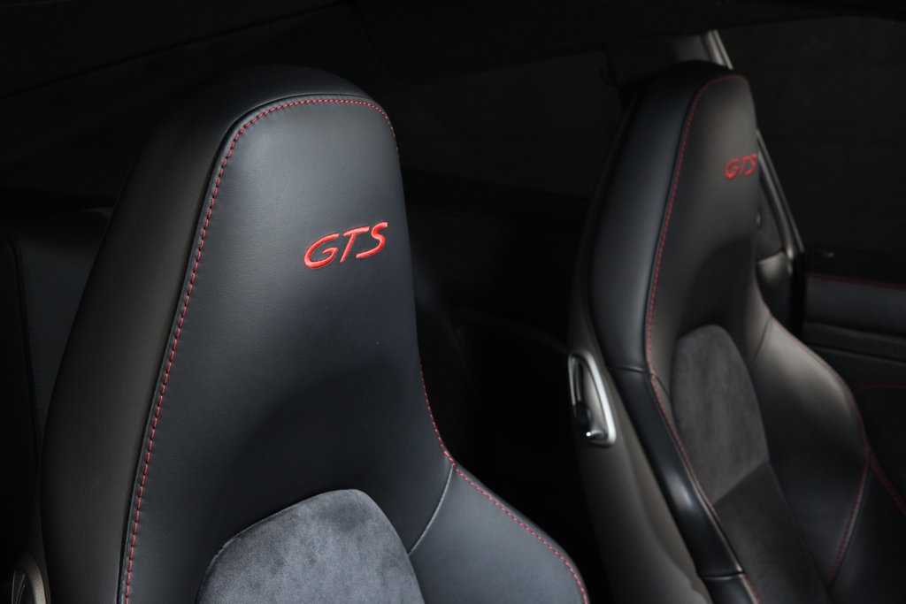 Porsche 991 Carrera GTS