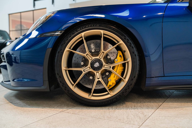 Porsche 992 GT3 Touring