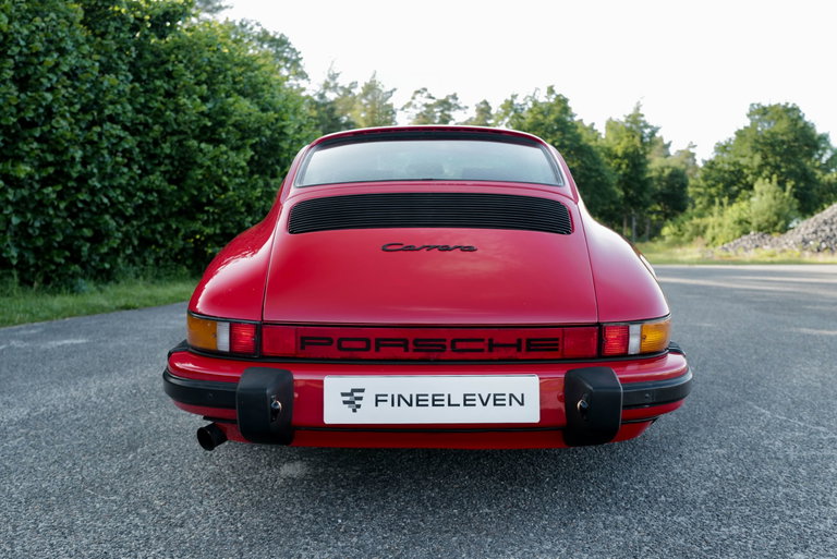 Porsche 911 Carrera 3.2 (US)