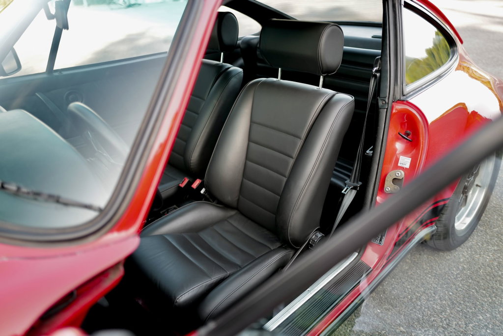 Porsche 911 Carrera 3.2 (US)