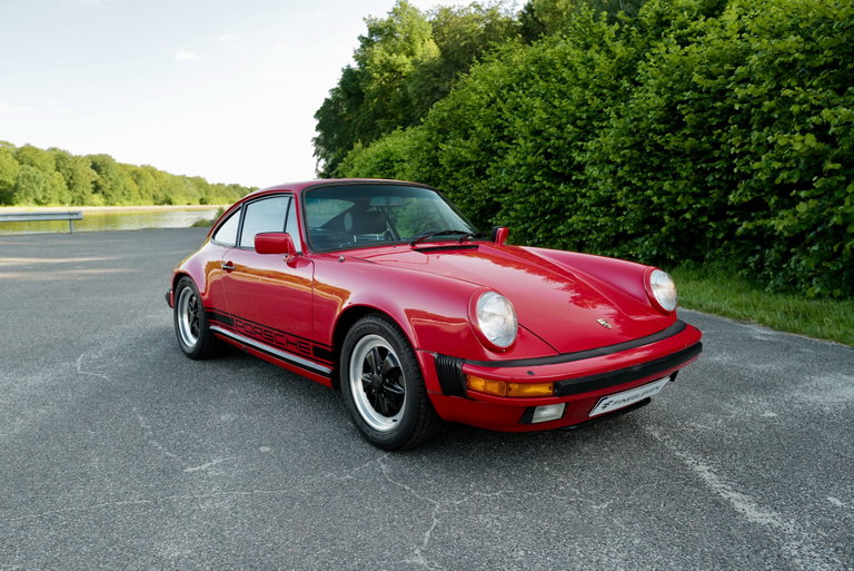 Porsche 911 Carrera 3.2