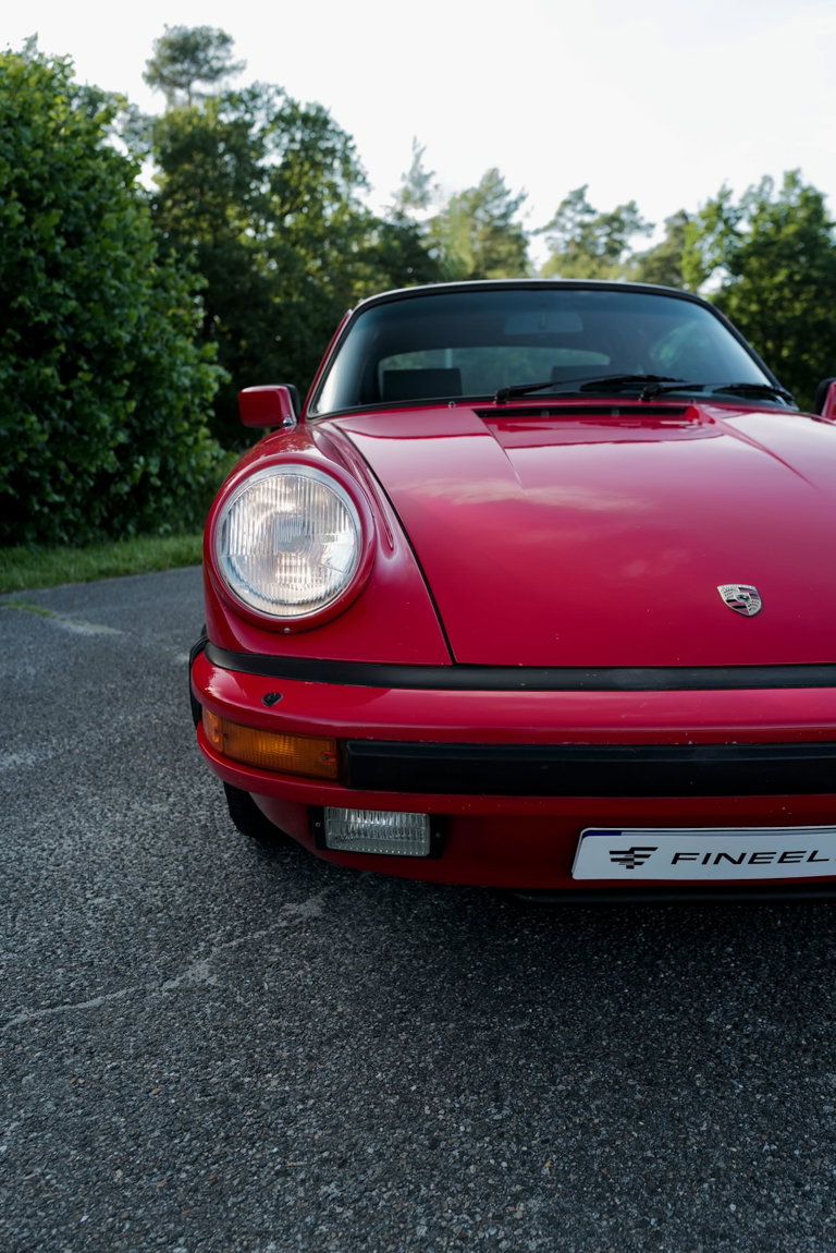Porsche 911 Carrera 3.2 (US)