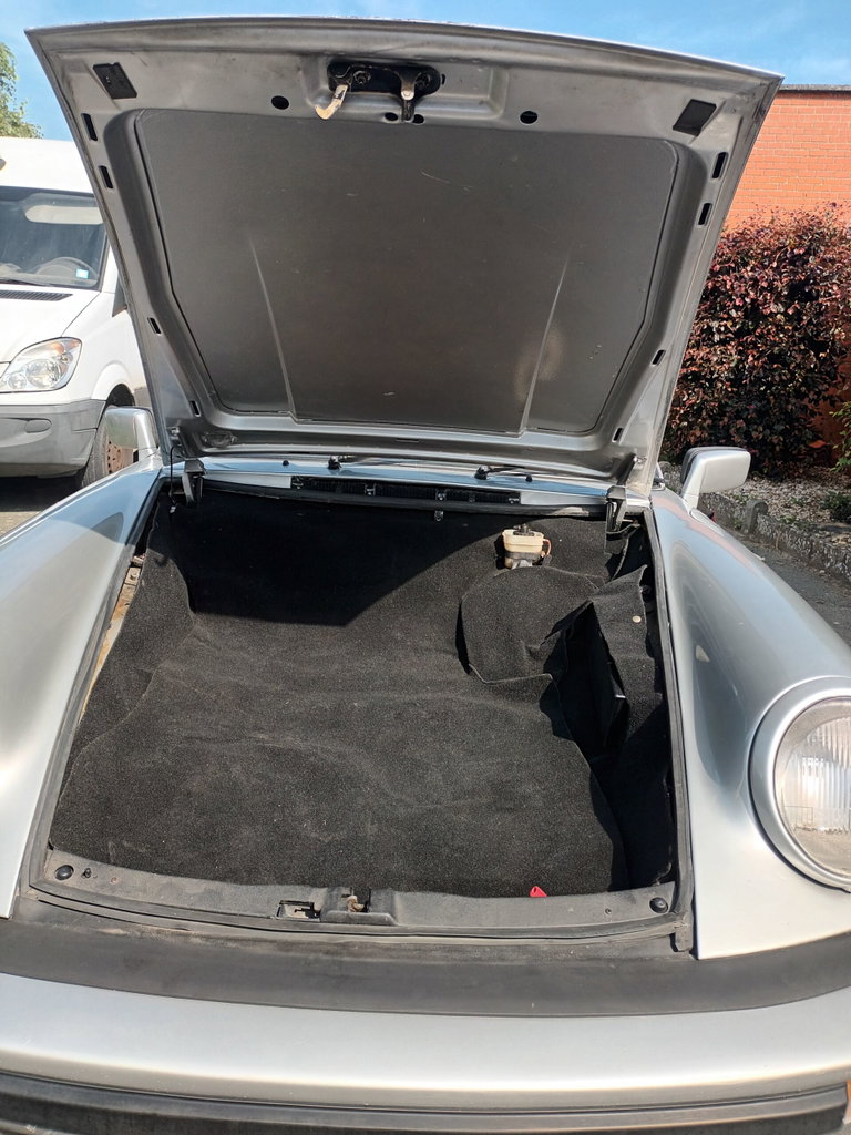 Porsche 911 Carrera 3.0