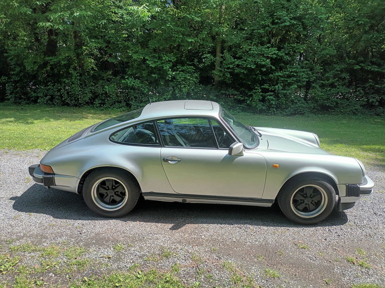 Porsche 911 Carrera 3.0