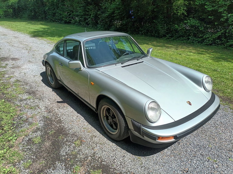 Porsche 911 Carrera 3.0