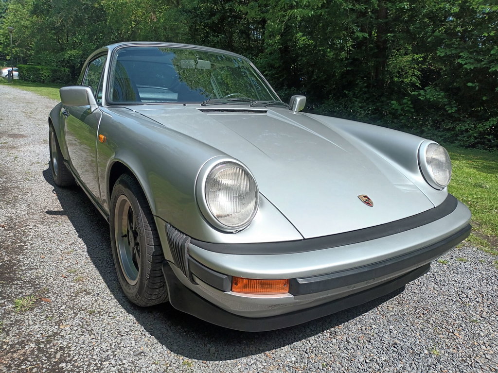 Porsche 911 Carrera 3.0