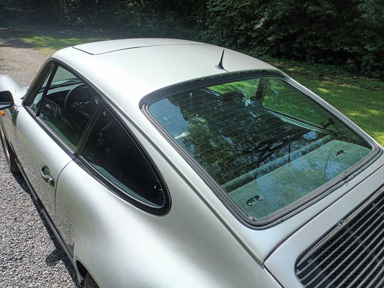 Porsche 911 Carrera 3.0