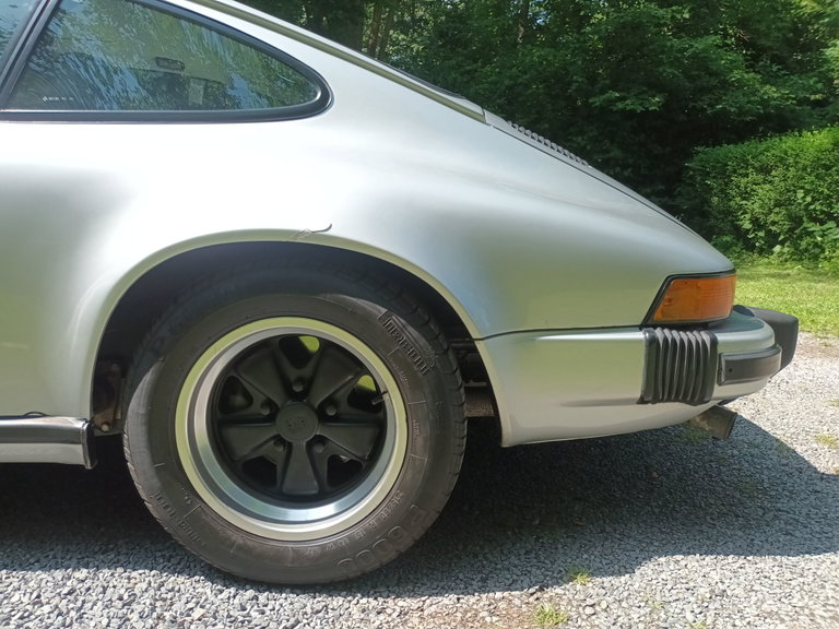 Porsche 911 Carrera 3.0