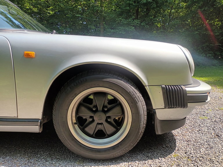 Porsche 911 Carrera 3.0