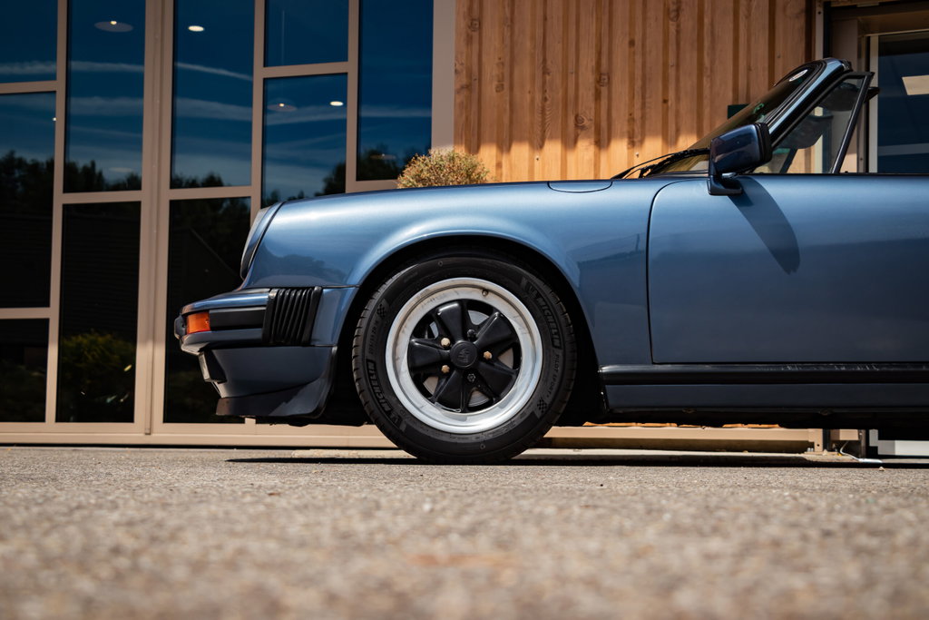Porsche 911 Carrera 3.2
