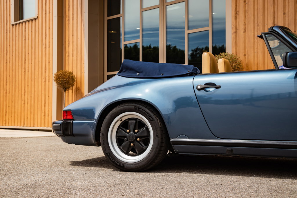 Porsche 911 Carrera 3.2