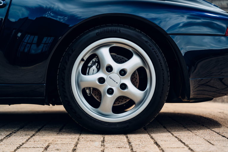 Porsche 993 Carrera 4