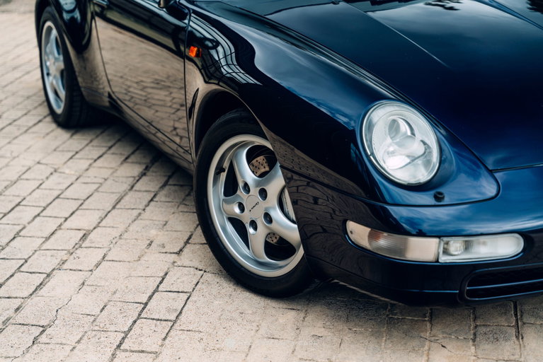 Porsche 993 Carrera 4