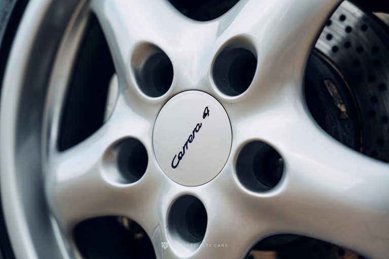Porsche 993 Carrera 4