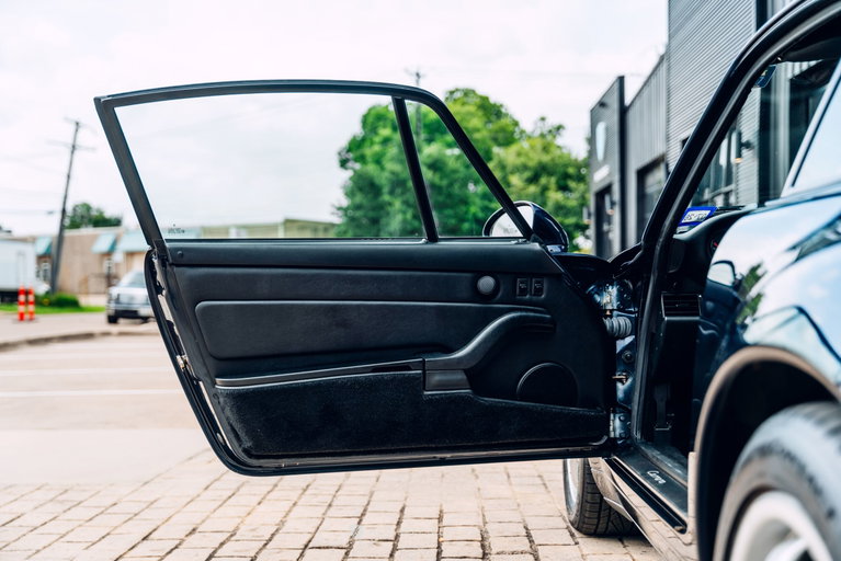Porsche 993 Carrera 4