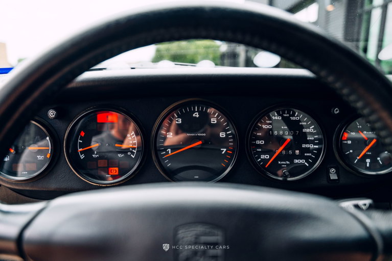 Porsche 993 Carrera 4