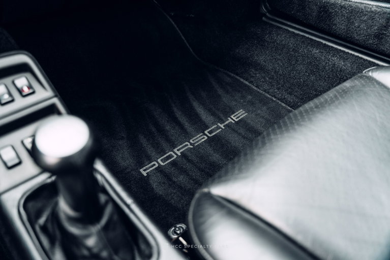 Porsche 993 Carrera 4