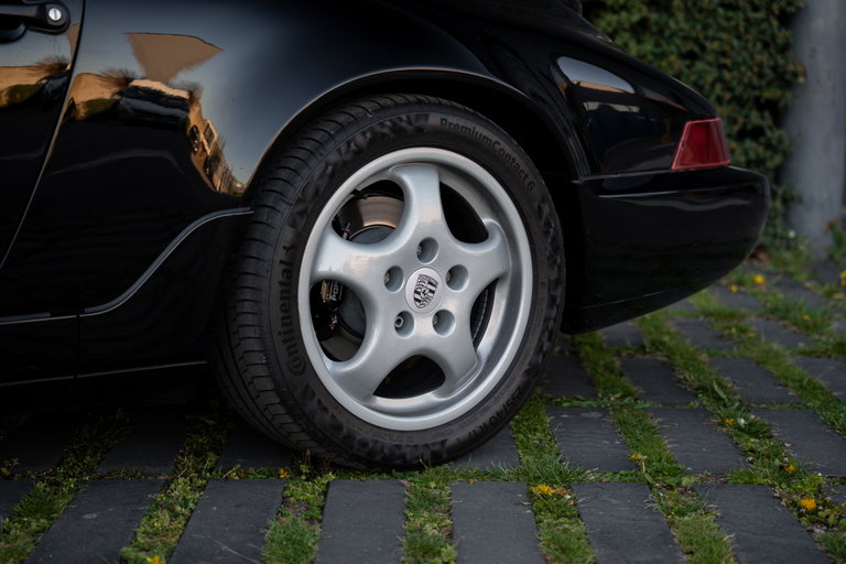 Porsche 964 Carrera 4