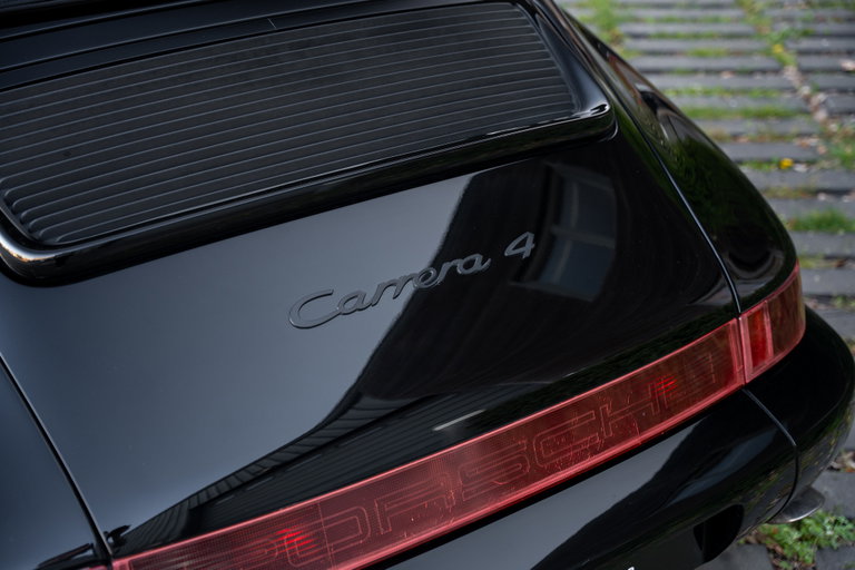 Porsche 964 Carrera 4