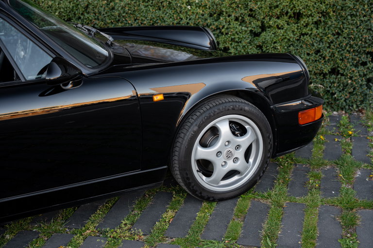 Porsche 964 Carrera 4