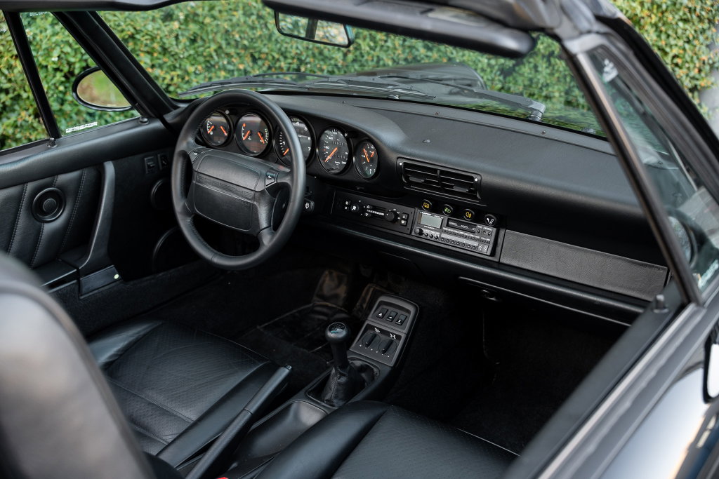 Porsche 964 Carrera 4