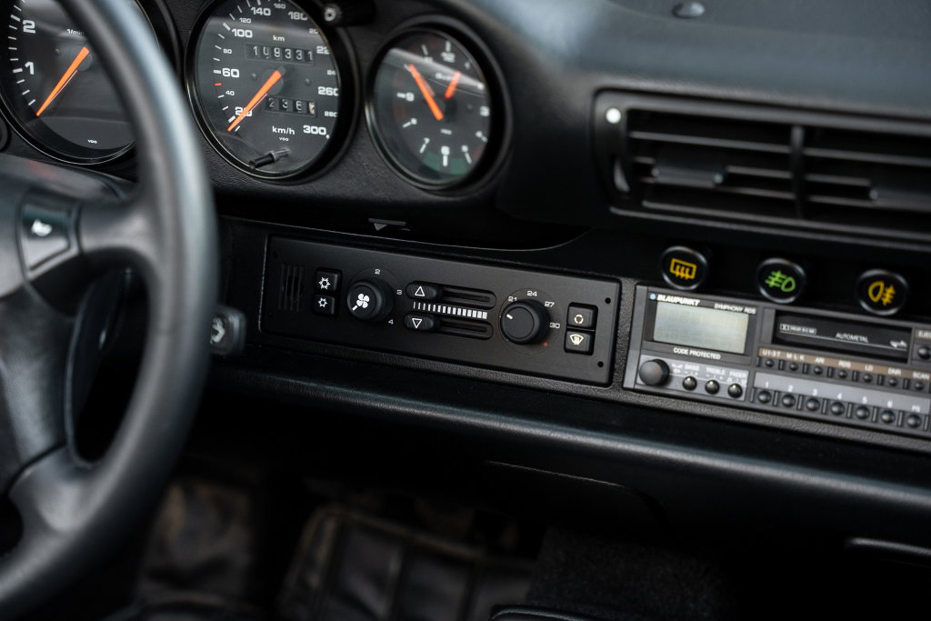 Porsche 964 Carrera 4