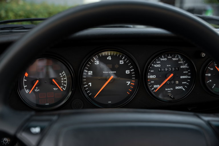 Porsche 964 Carrera 4