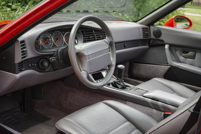 Porsche 968